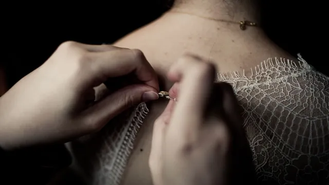 Prendre soin d'une robe vintage en dentelle